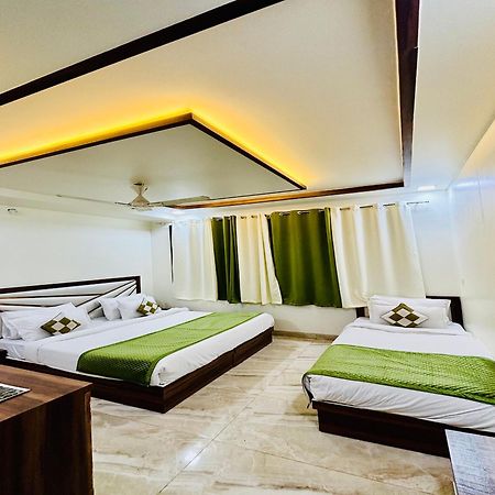 Crown Hotel Agra Near Taj Mahal Экстерьер фото