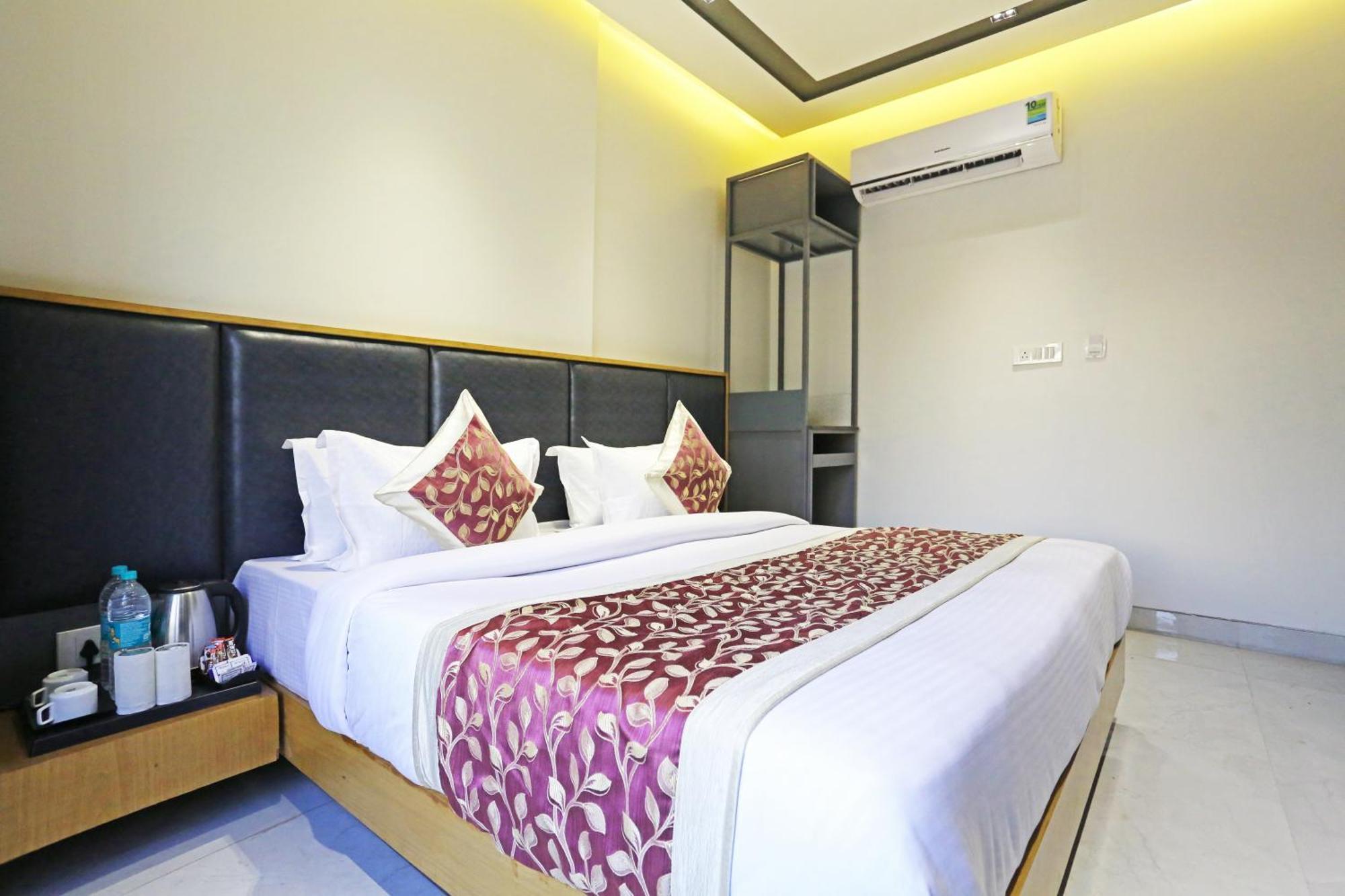 Crown Hotel Agra Near Taj Mahal Экстерьер фото